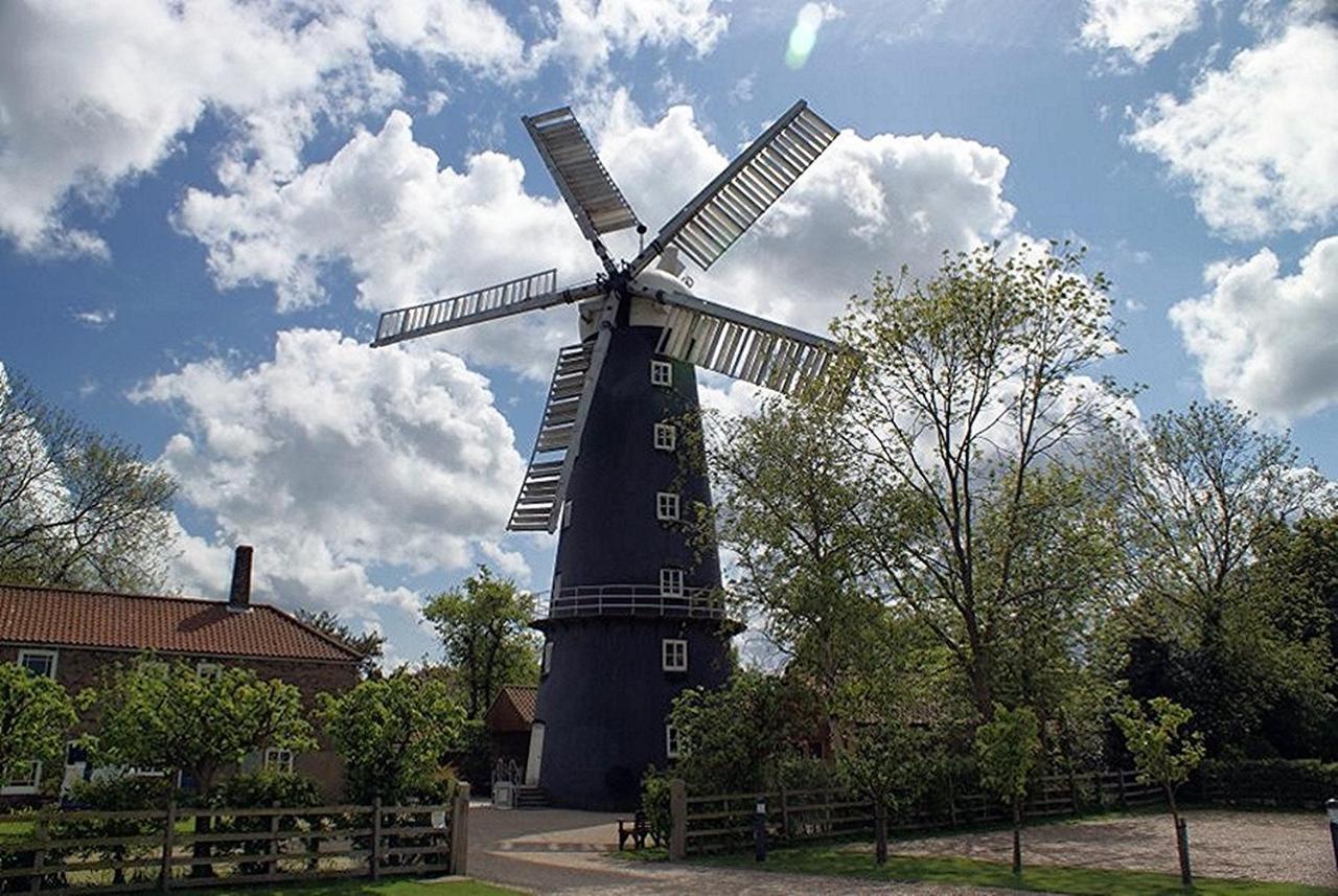 The Windmill Hotel Alford  Eksteriør bilde